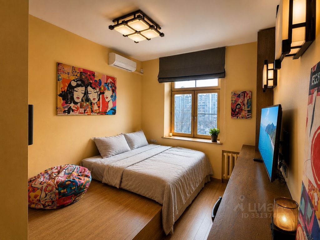m. Oktyabrskoe pole: Apartment, 2-rooms