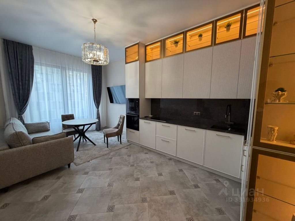 m. ZIL: Apartment, 2-rooms