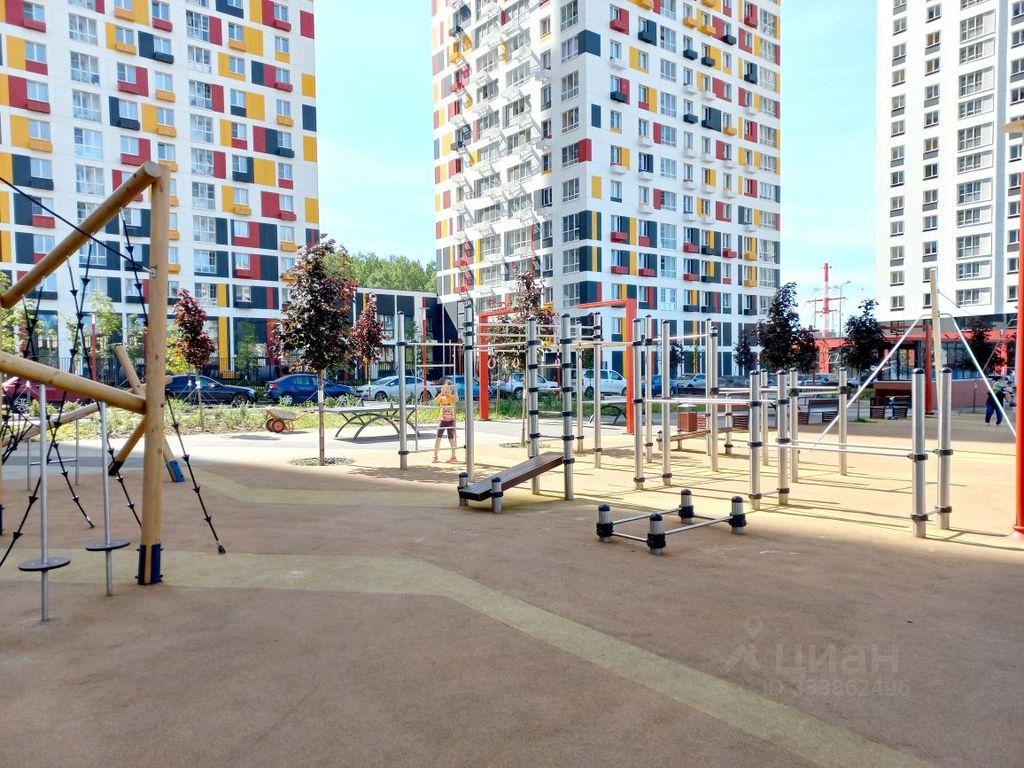 m. Strogino: Apartment, studio