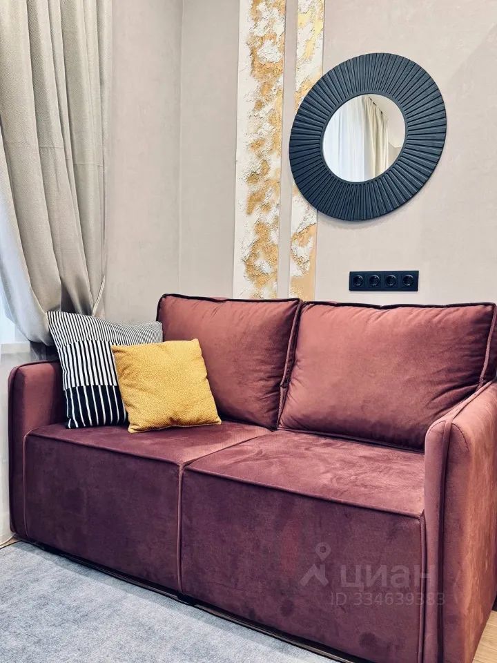 m. Maryina Roscha: Apartment, studio