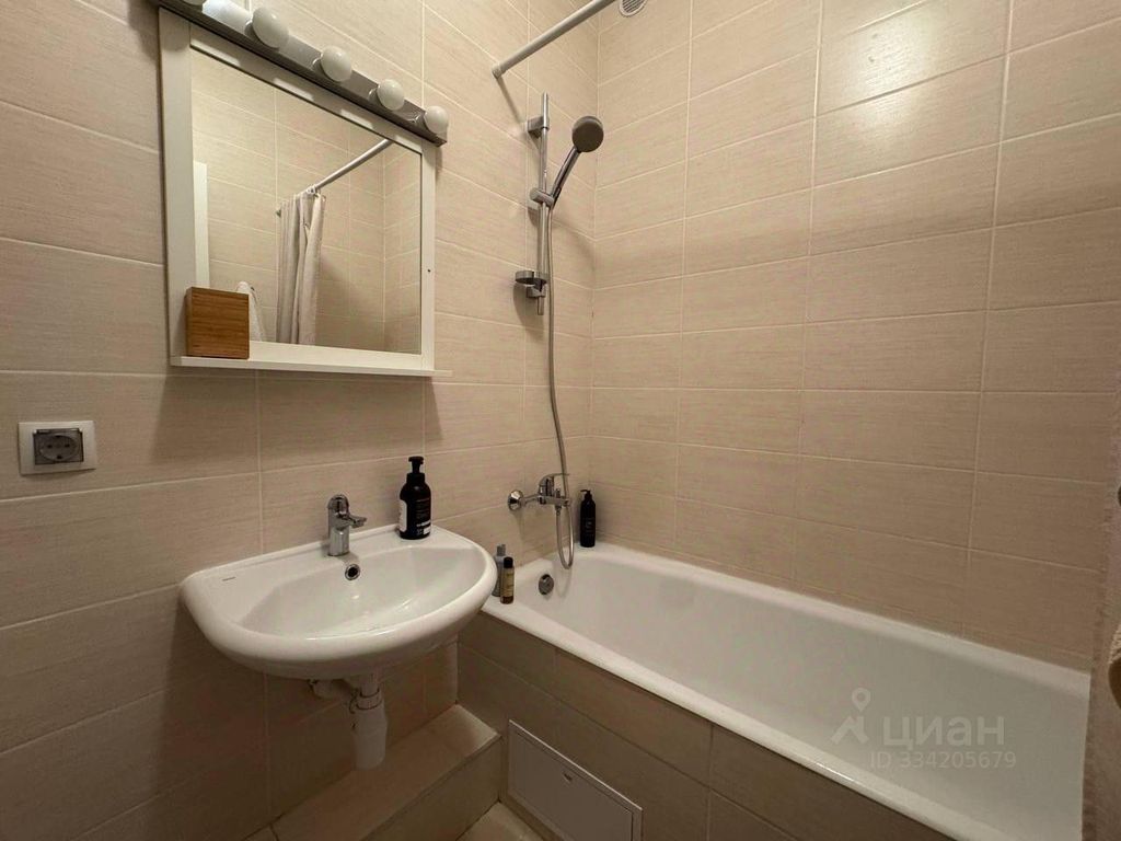 m. Pyatnitskoe shosse: Apartment, 2-rooms