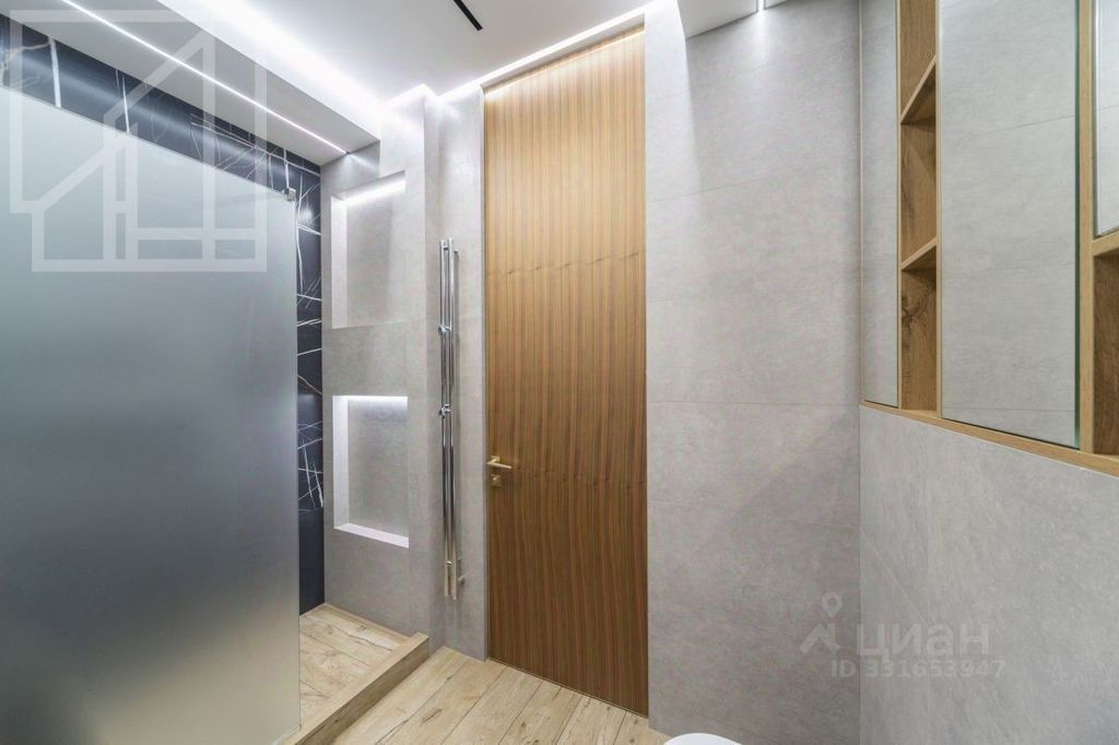 m. Aminyevskaya: Apartment, 3-rooms