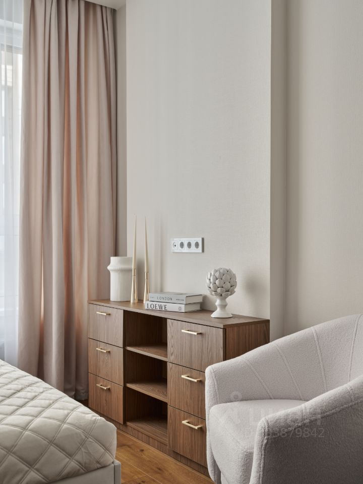 m. Verkhnie Kotly: Apartment, studio