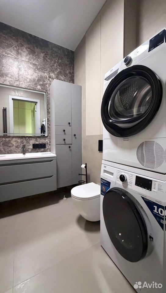 m. ZIL: Apartment, 2-rooms