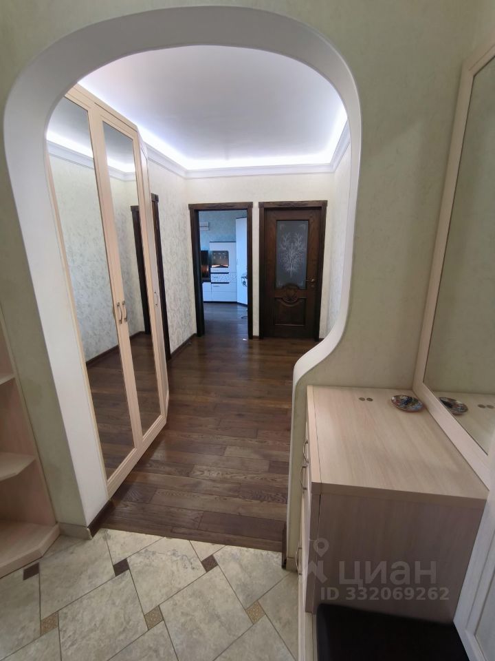 m. Myakinino: Apartment, 2-rooms