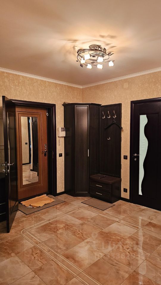 m. Yugo-Zapadnaya: Apartment, 2-rooms
