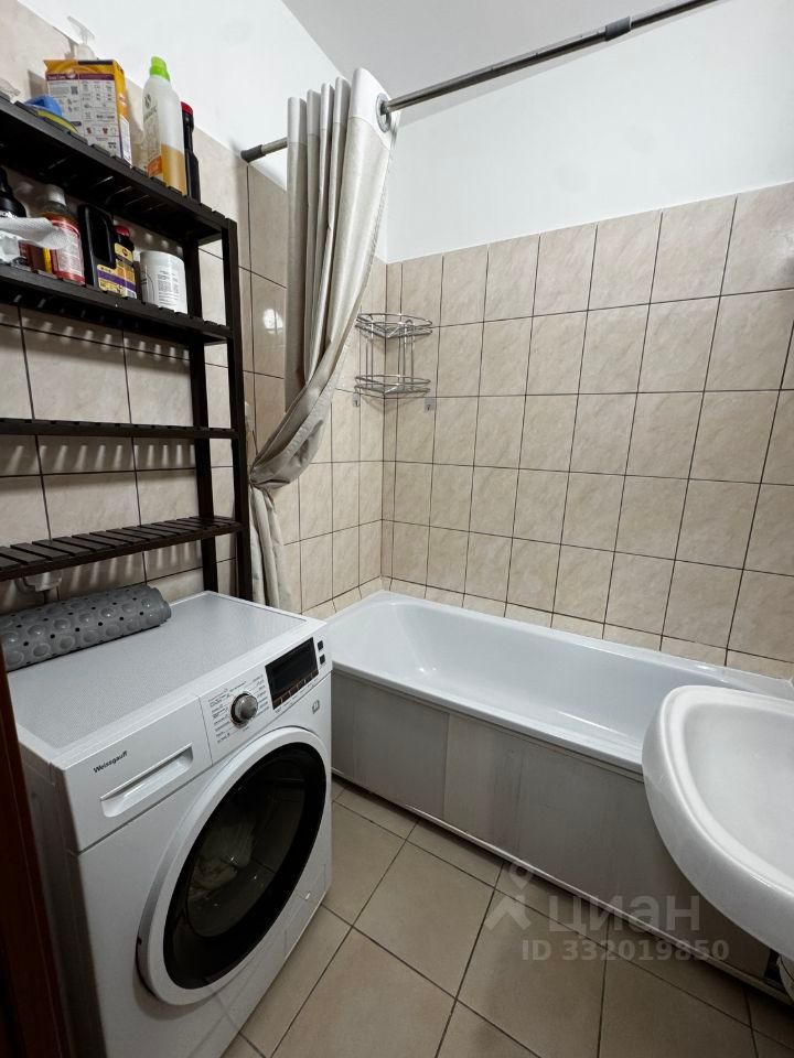 m. Levoberezhnaya: Apartment, 1-rooms