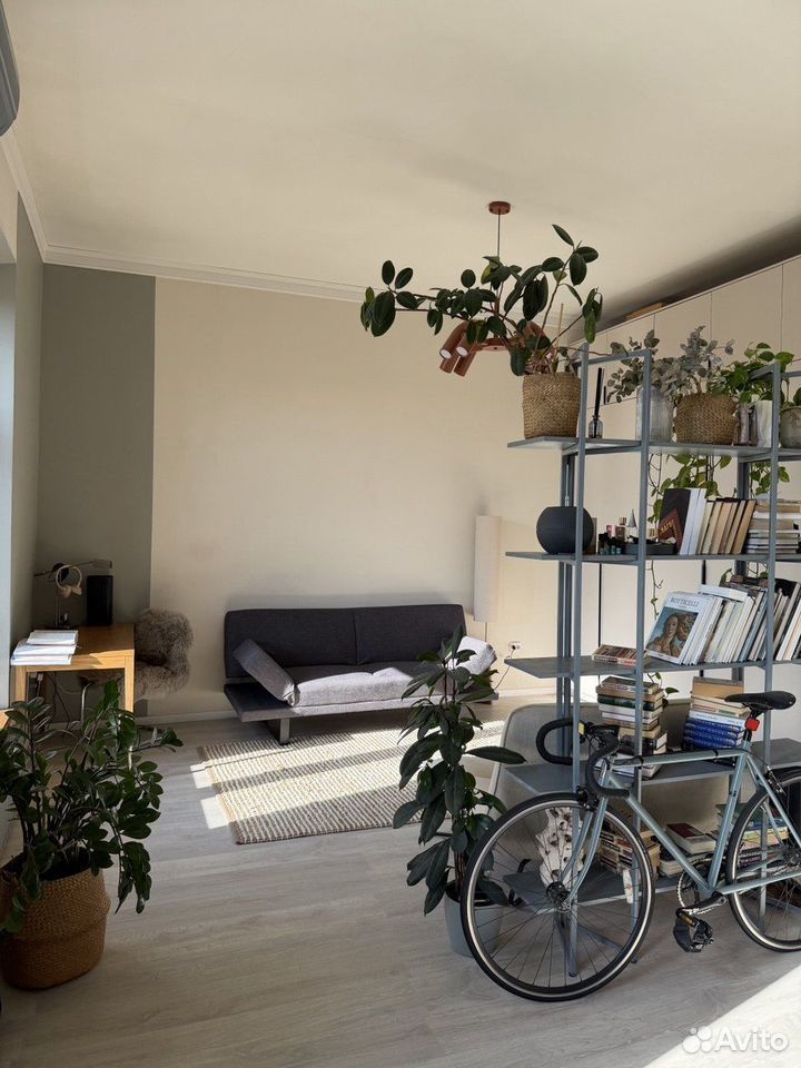 m. Kropotkinskaya: Apartment, studio