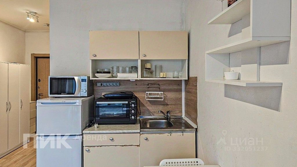 m. Pyatnitskoe shosse: Apartment, studio