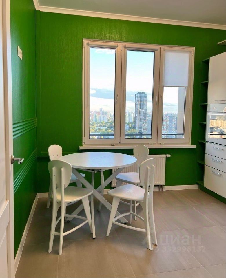 m. Oktyabrskoe pole: Apartment, 1-rooms