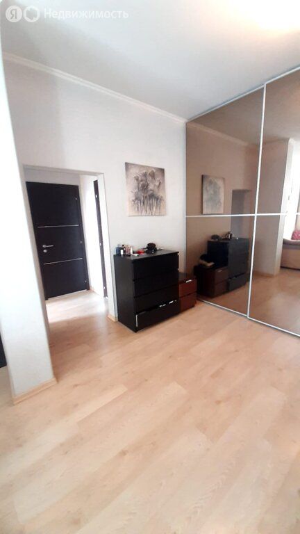 m. Oktyabrskoe pole: Apartment, 2-rooms