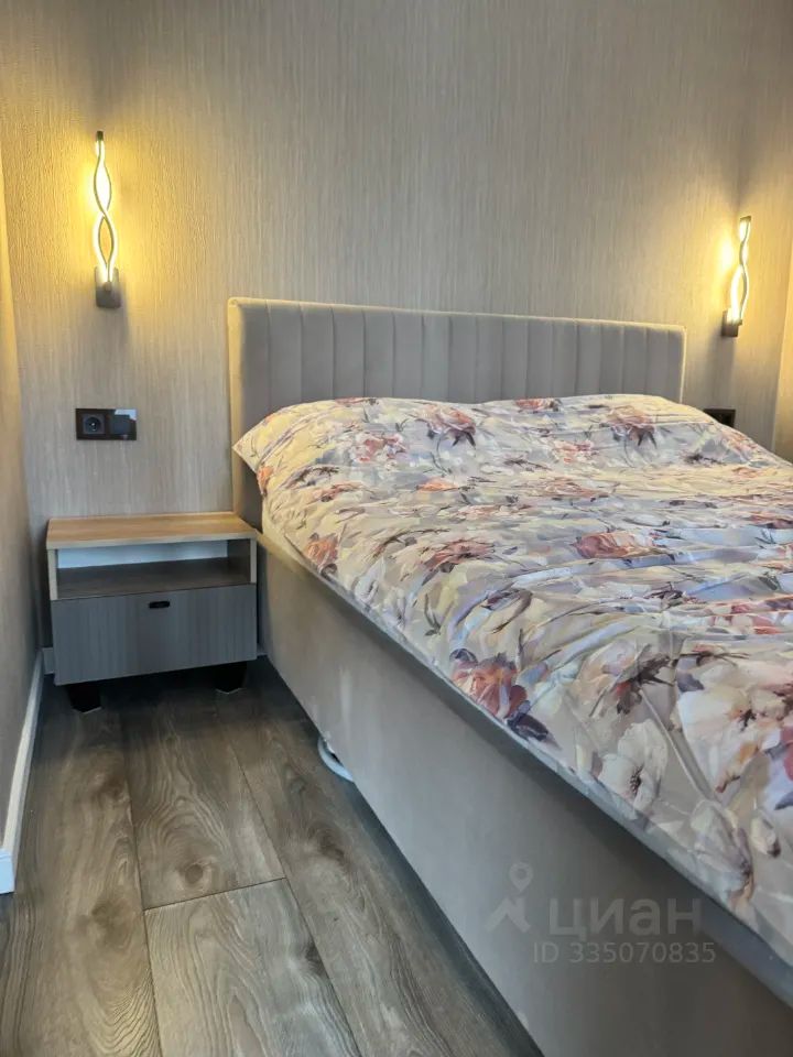 m. Oktyabrskoe pole: Apartment, 1-rooms