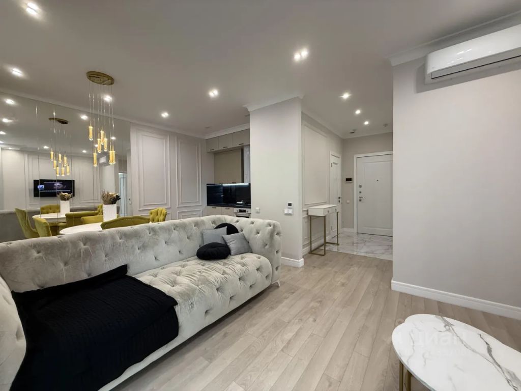 m. Ulitsa 1905 goda: Apartment, 2-rooms