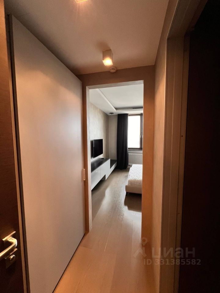 m. Oktyabrskoe pole: Apartment, 2-rooms