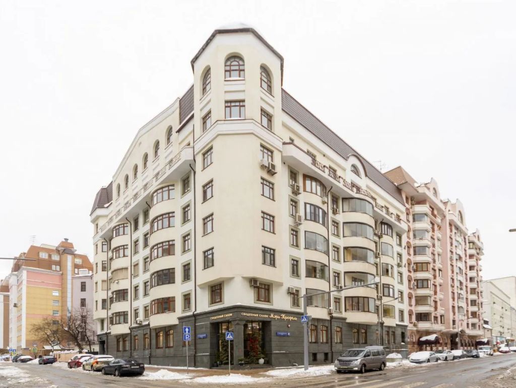 m. Mayakovskaya: Apartment, 3-rooms