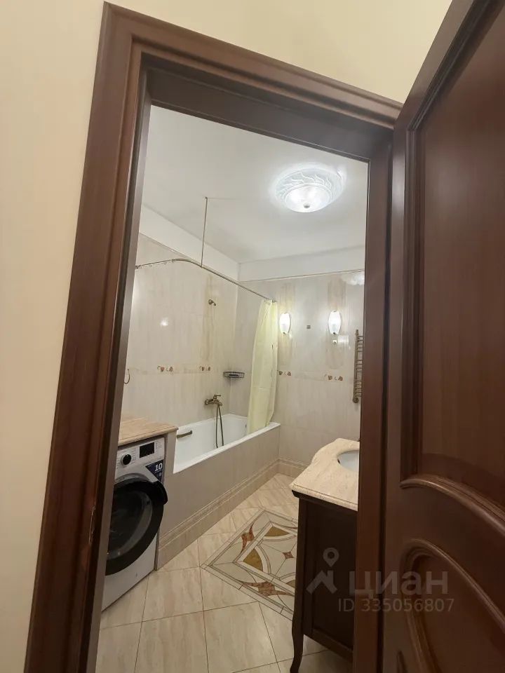 m. Lomonosovsky prospekt: Apartment, 2-rooms