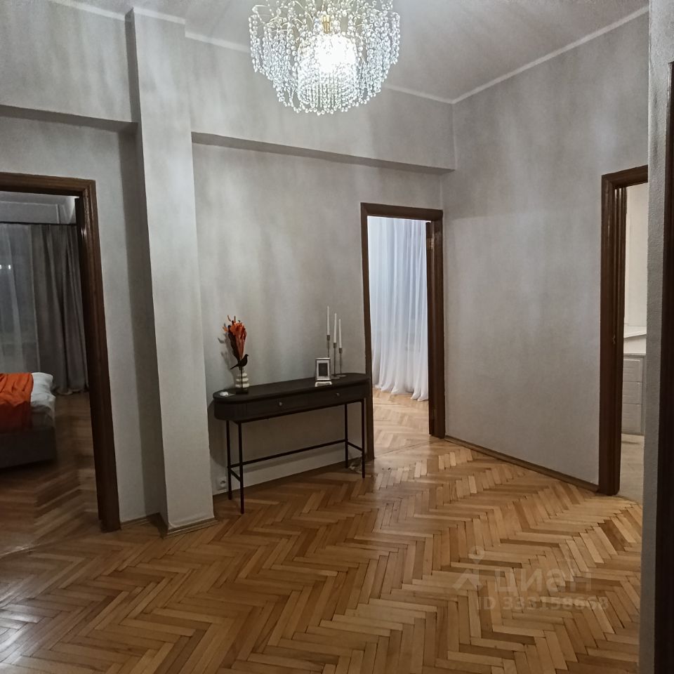 m. Smolenskaya: Apartment, 2-rooms