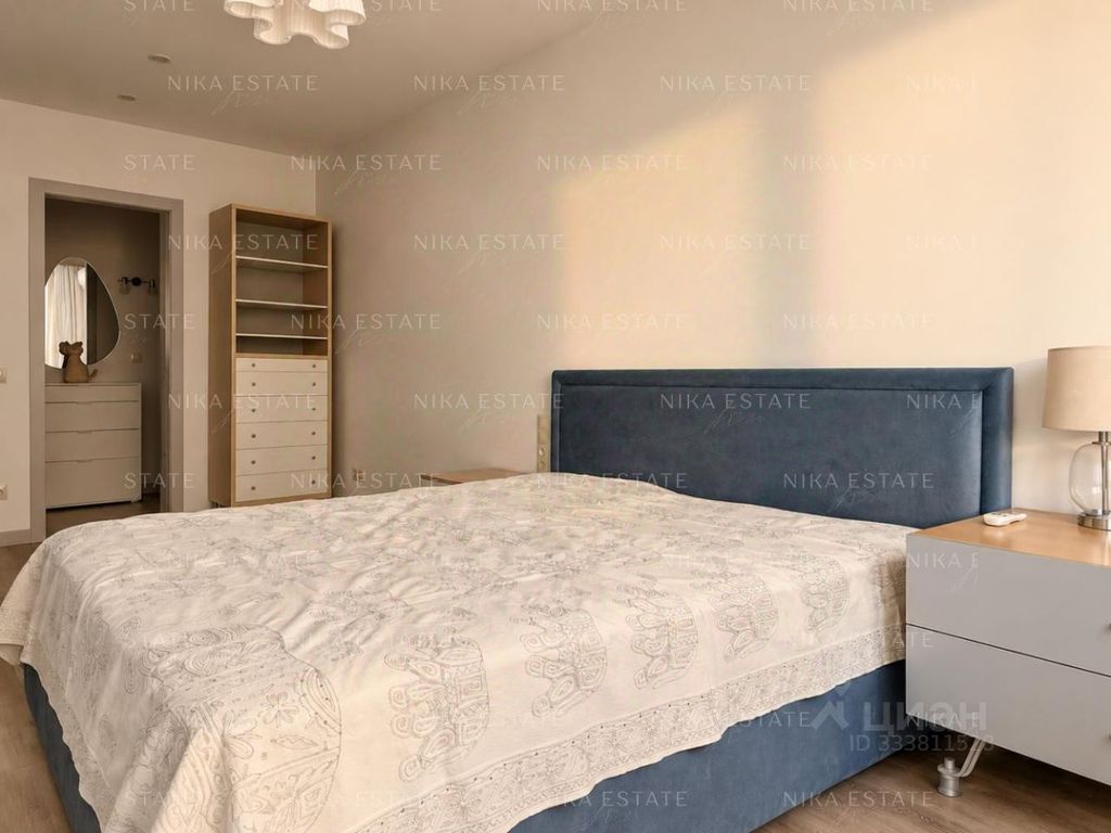 m. ZIL: Apartment, 2-rooms