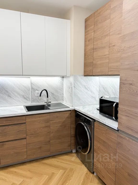 m. Dmitrovskaya: Apartment, studio