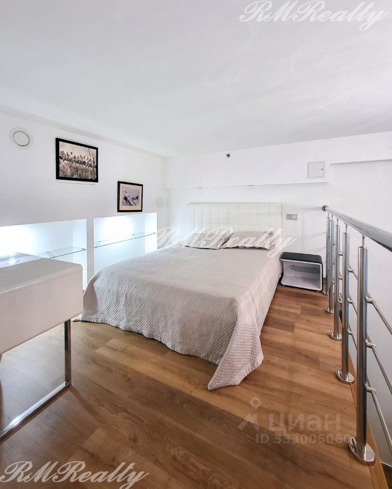 m. Delovoy tsentr: Apartment, 2-rooms