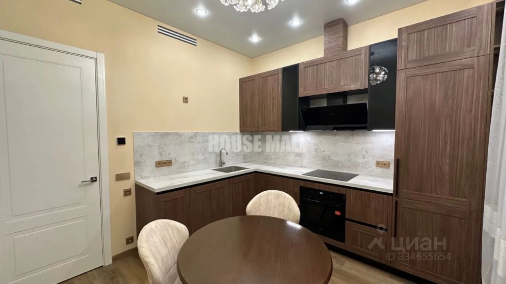 m. Ulitsa Sergeya Eyzenshteyna: Apartment, 2-rooms