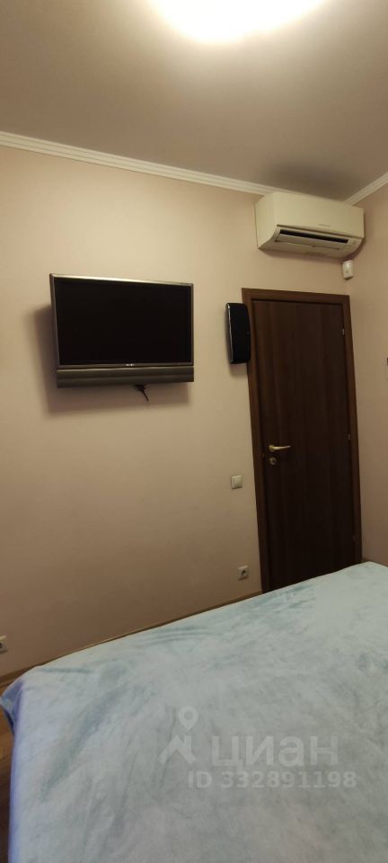 m. Narodnoe Opolchenie: Apartment, 2-rooms