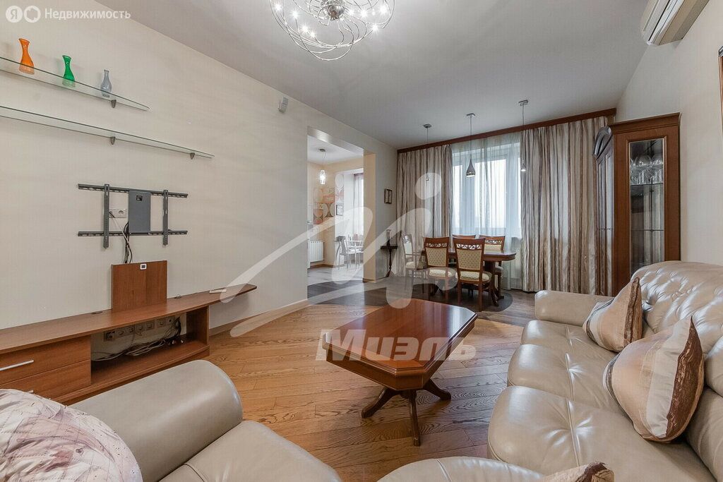 m. Zorge: Apartment, 2-rooms