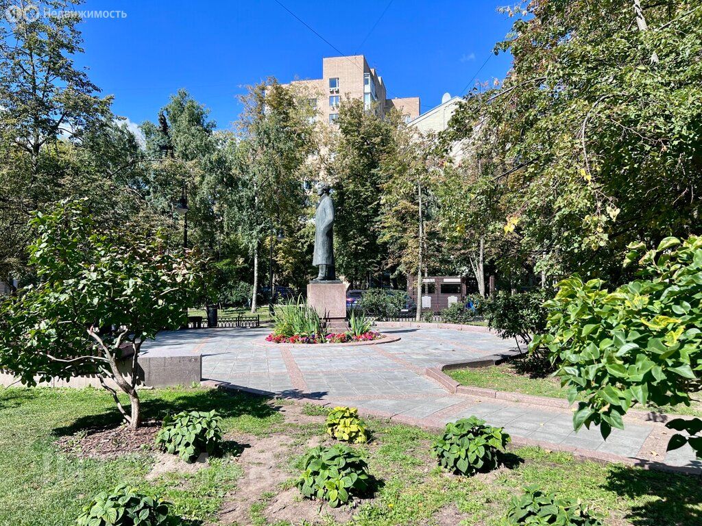 m. Arbatskaya: Apartment, 3-rooms