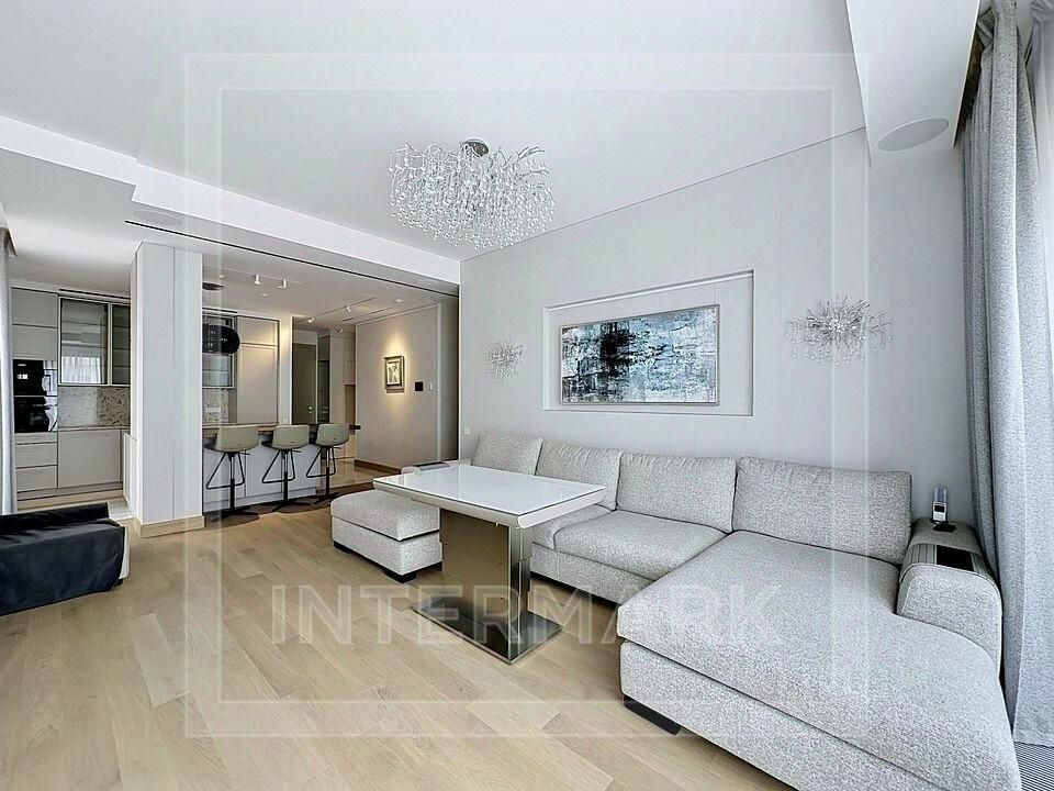 m. Novokuznetskaya: Apartment, 4-rooms