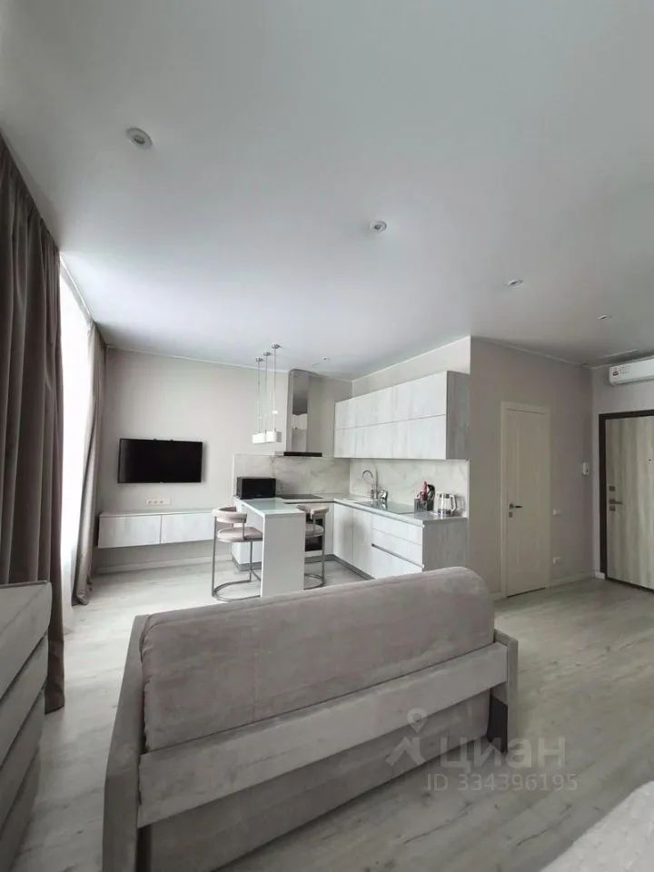 m. Shelepikha: Apartment, studio
