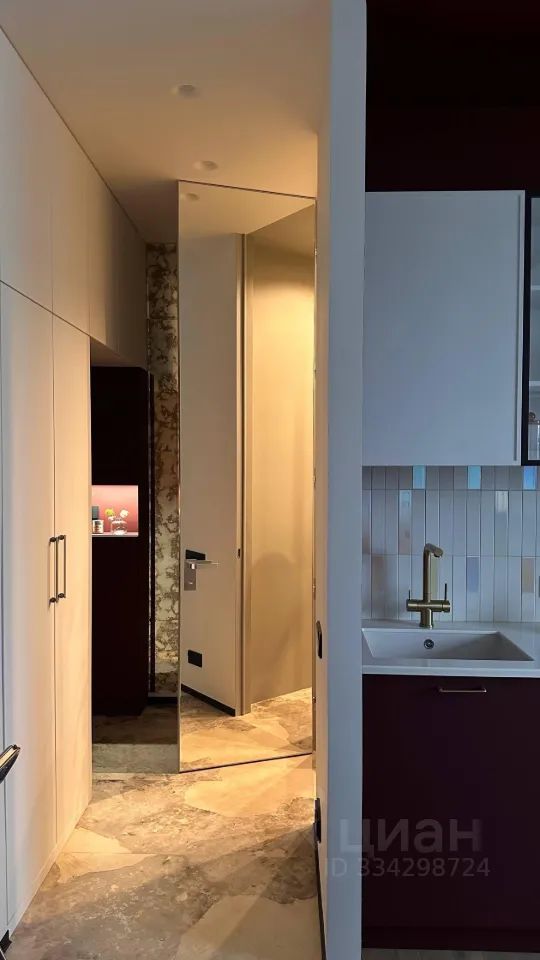 m. Kalitniki: Apartment, studio