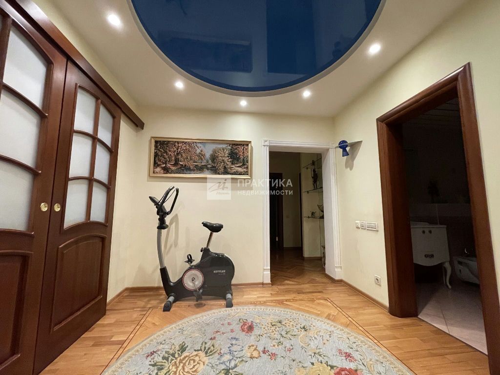 m. Mayakovskaya: Apartment, 3-rooms