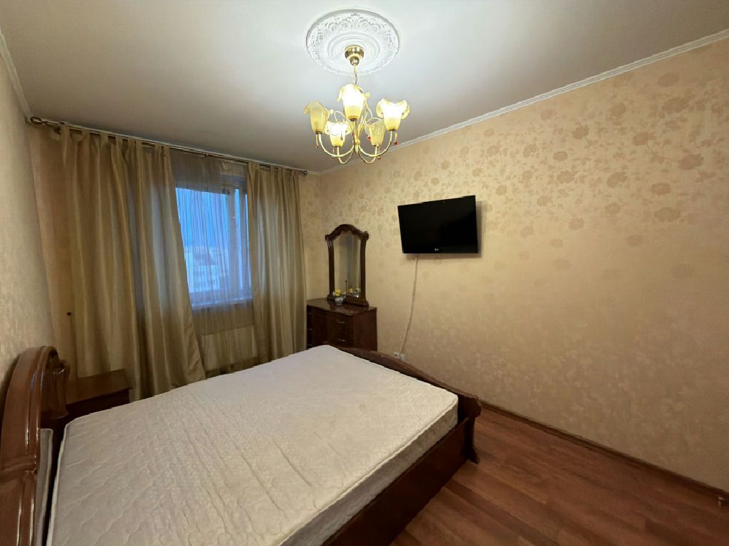 m. Ulitsa Dmitrievskogo: Apartment, 2-rooms