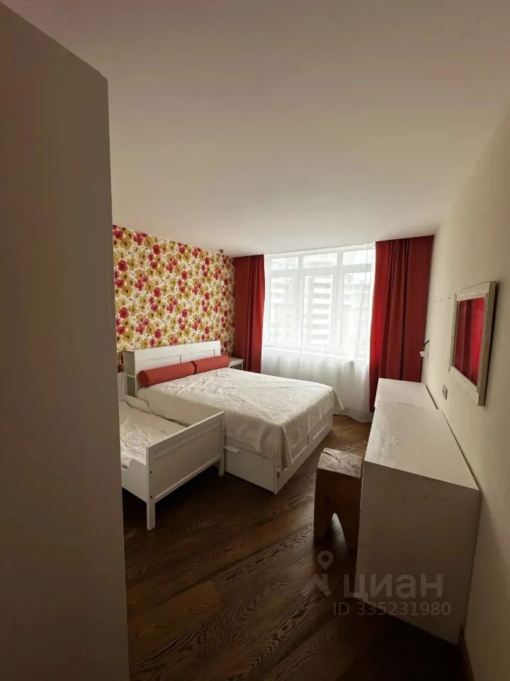 m. Krasnogorskaya: Apartment, 2-rooms