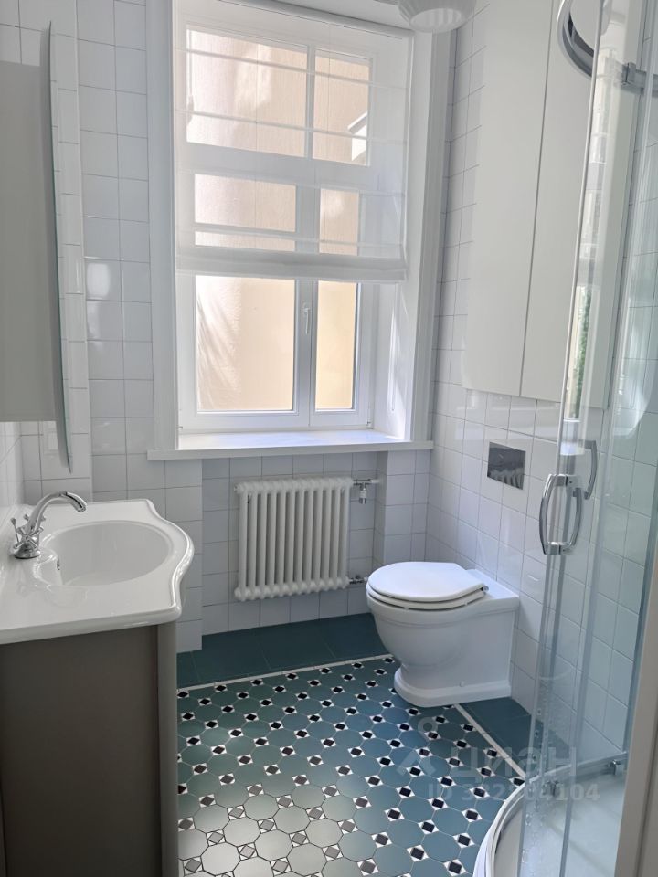 m. Kropotkinskaya: Apartment, 3-rooms