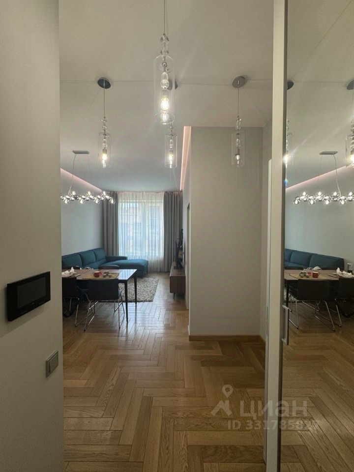 m. Delovoy tsentr (Vystavochnaya): Apartment, 2-rooms