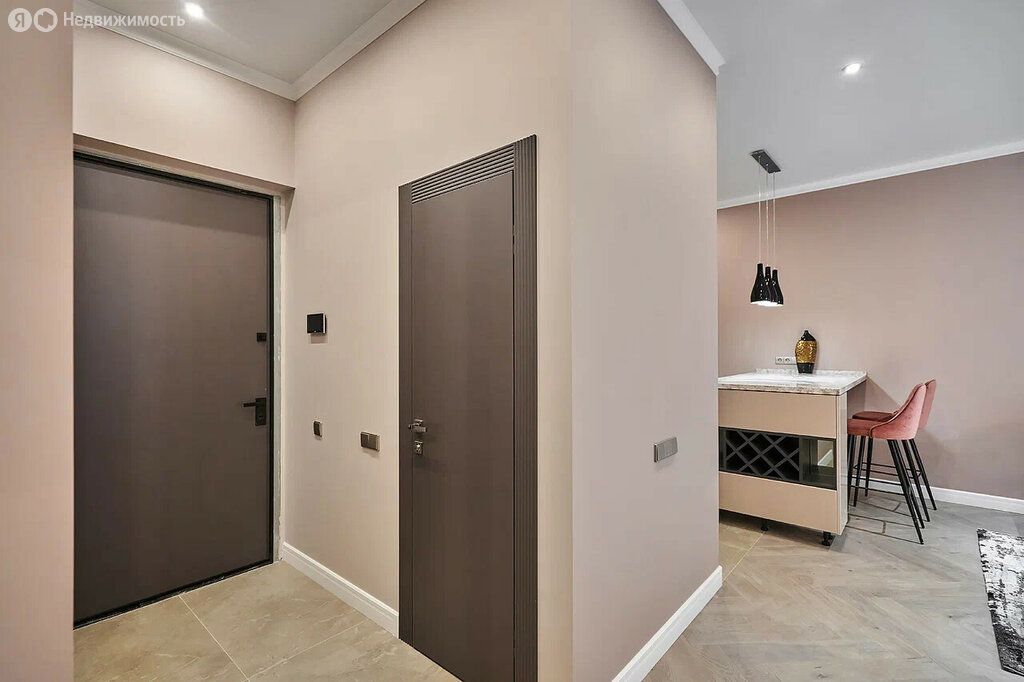 m. Minskaya: Apartment, 3-rooms