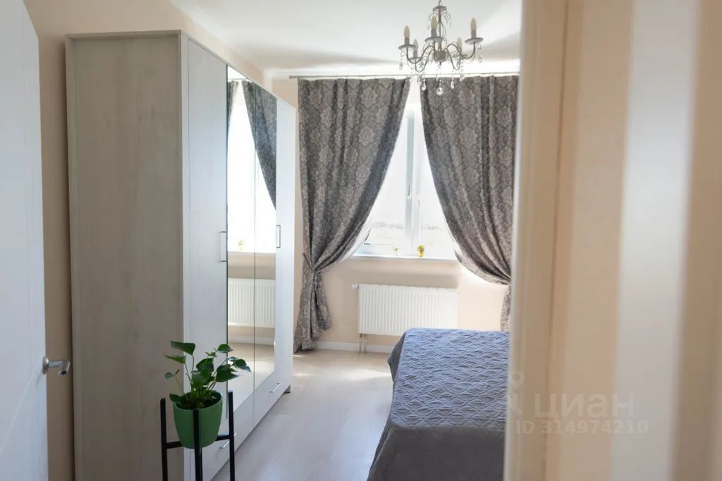 m. Strogino: Apartment, 2-rooms