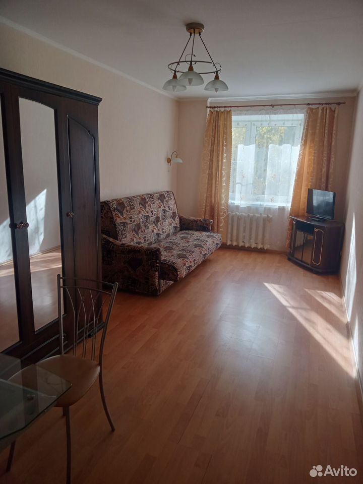 m. Lukhmanovskaya: Apartment, 1-rooms