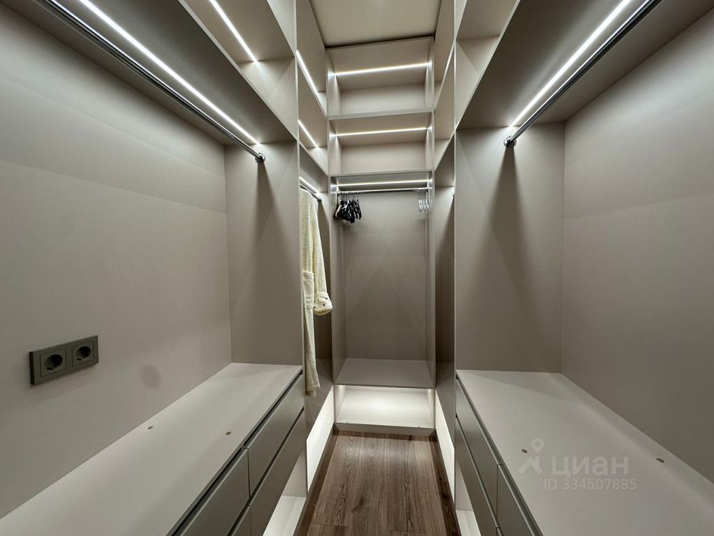 m. Skolkovo: Apartment, 3-rooms