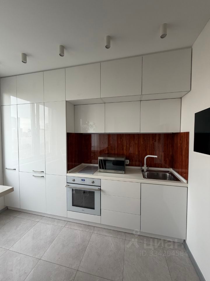 m. Narodnoe Opolchenie: Apartment, 2-rooms
