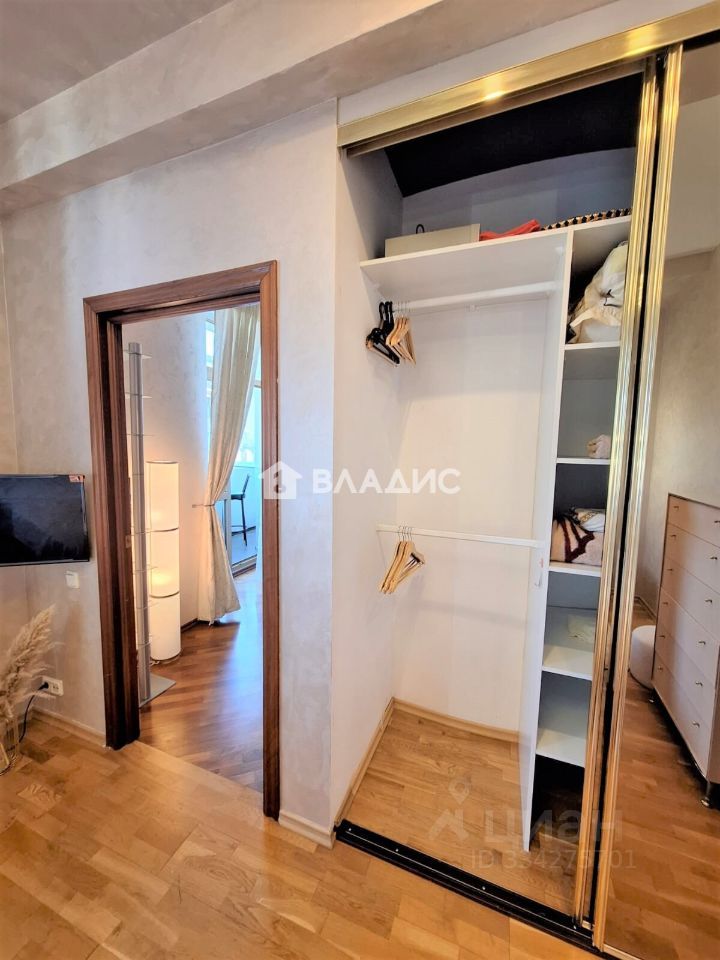 m. Shabolovskaya: Apartment, 2-rooms