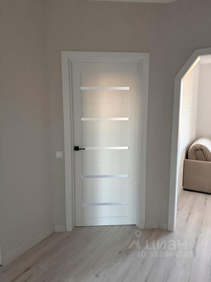 m. ZIL: Apartment, 1-rooms