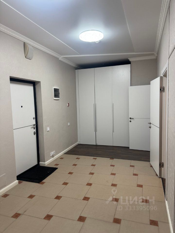 m. Narodnoe Opolchenie: Apartment, 2-rooms