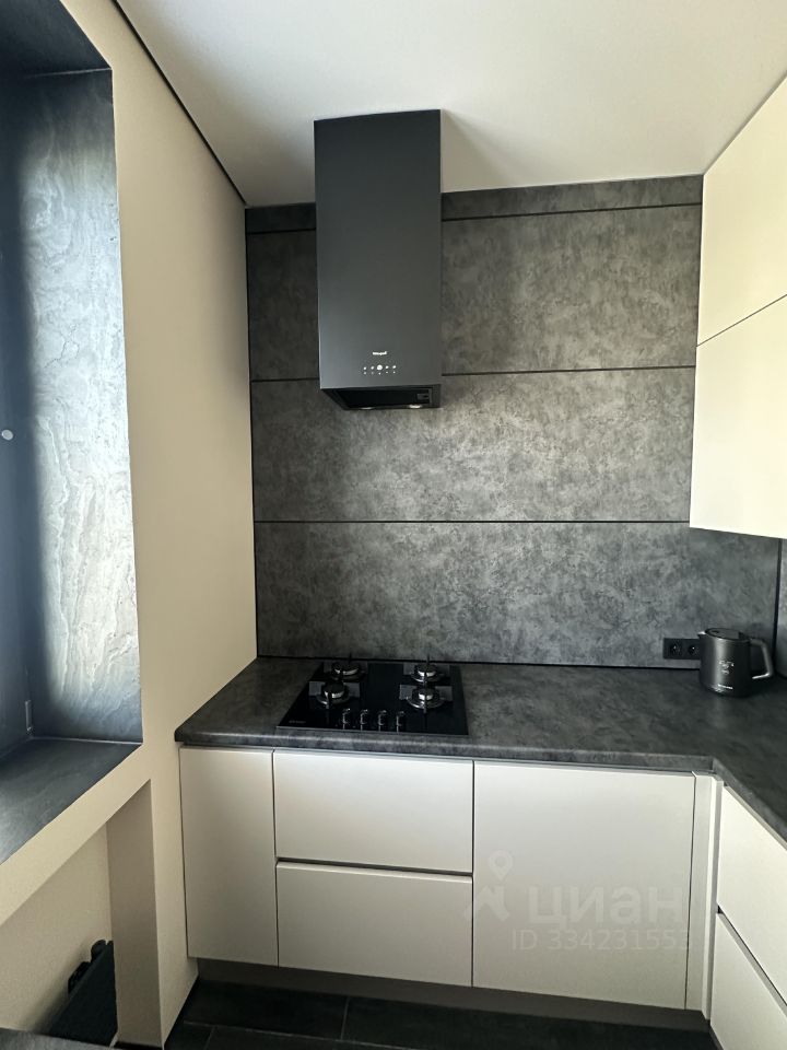 m. Ploschad trekh vokzalov: Apartment, 2-rooms