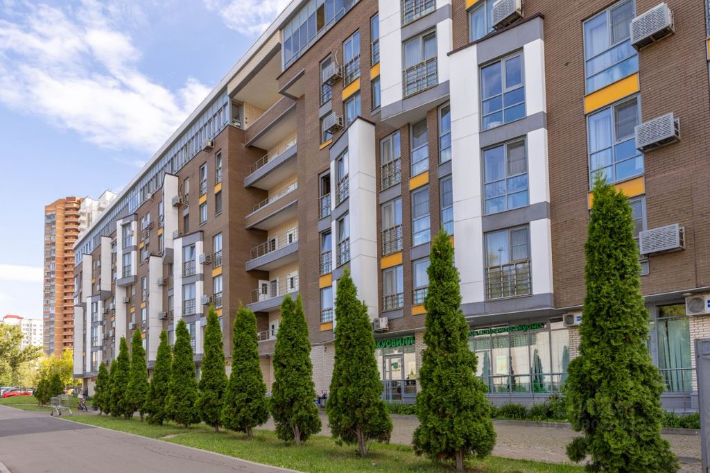 m. Universitet druzhby narodov: Apartment, 2-rooms