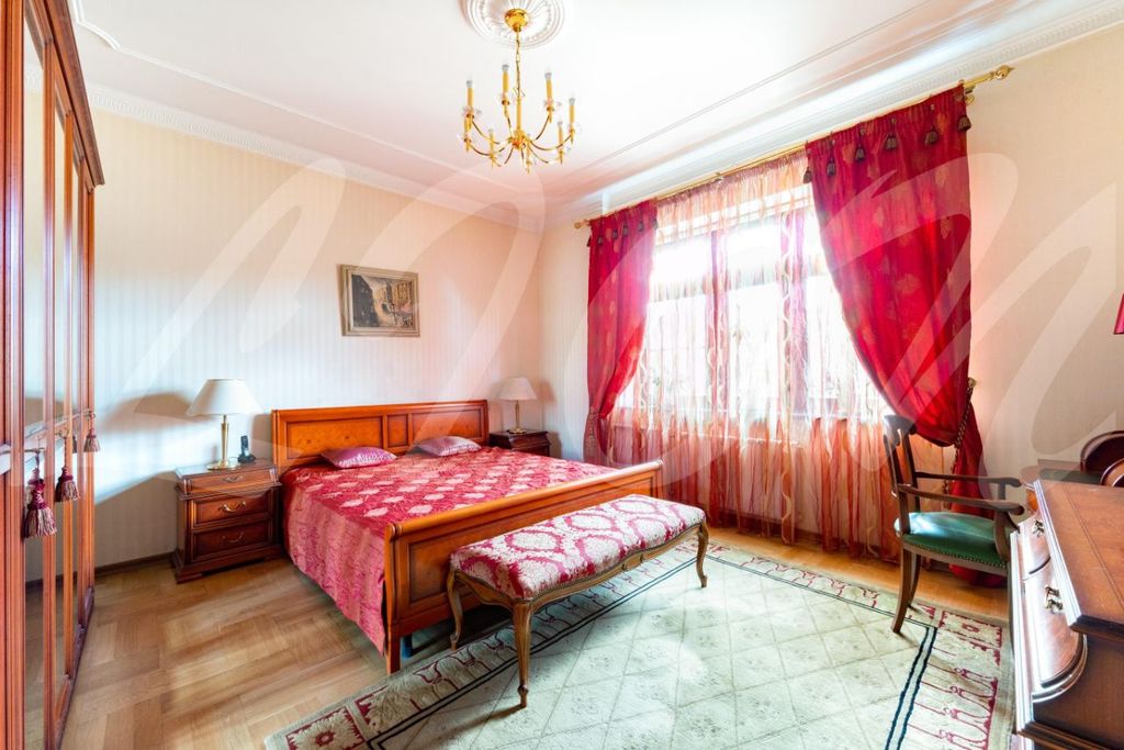 m. Akademicheskaya: Apartment, 3-rooms