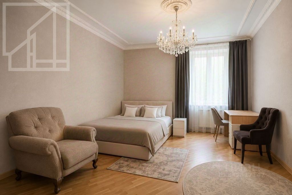 m. Kropotkinskaya: Apartment, 5-rooms