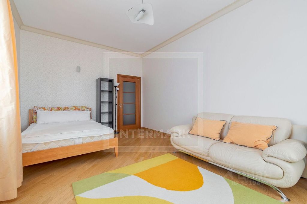 m. Smolenskaya: Apartment, 3-rooms