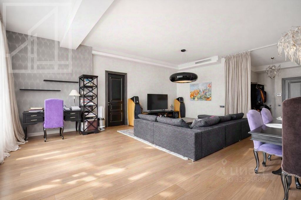 m. Trubnaya: Apartment, 3-rooms